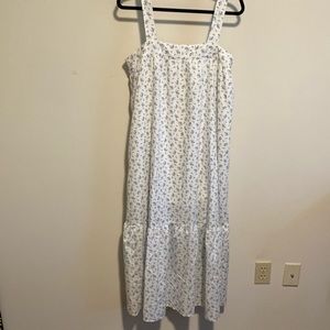 Maxi dress size large.